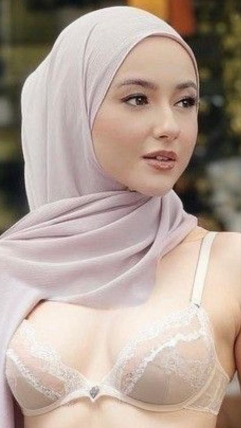 Hannah Delisha Hijab, Hannah Delisha Belanja, Arabic Women Hijab, Hanna Delisha, Melayu Padu, Hannah Delisha, Awek Melayu, Foto Cewek Hijab Aesthetic, Hijab Teen