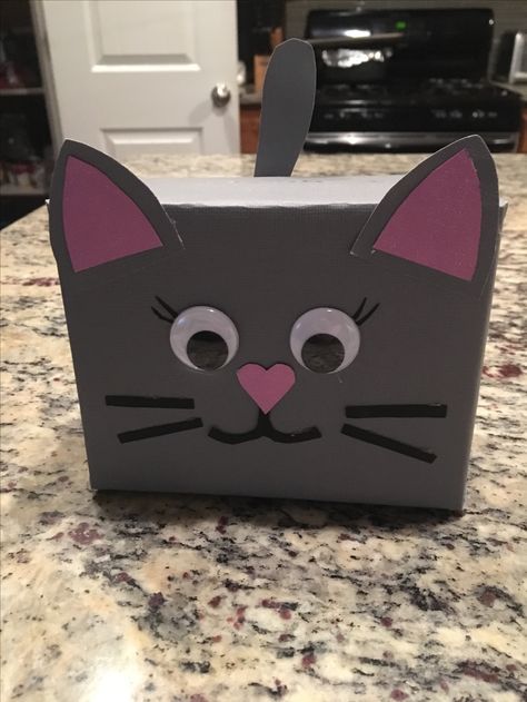 Girls Valentines Boxes, Diy Valentines Box, Valentine Boxes For School, Kids Valentine Boxes, Valentine Card Box, Valentines Day Cat, Valentine Mailbox, Valentine Baskets, Valentine Day Boxes