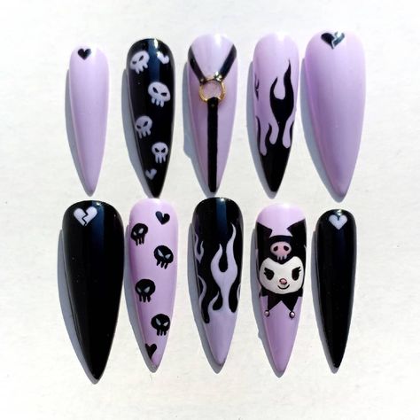 Handpainted Presson nails ✨💜 on Instagram: “Kuromi 🖤💗💀 Sanrio sets are my favorite to do! Surprisingly not many people ask for them 🤔 Original design by pinkirby on tiktok! My client…” Nails Kuromi, Ongles Goth, Kuromi Nails, Hello Kitty Nails Art, Karakter Sanrio, Witchy Nails, Fake Nails Designs, Punk Nails, Hippie Nails