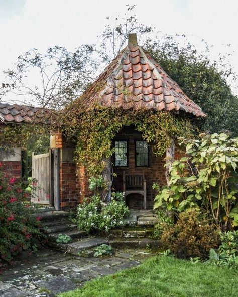 Storybook Homes, Ivy House, Dream Cottage, Cottage Core Aesthetic, 수채화 그림, Cabins And Cottages, Dream Living, Garden Structures, House Goals