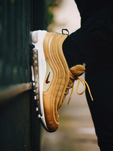 Air Max 97 Outfit Men, Air Max 97 Outfit, Men Nike Shoes, Sneakers Nike Air Max, Rare Sneakers, Sneaker Lovers, Nike Shoes Air Max, Cute Sneakers, Swag Shoes