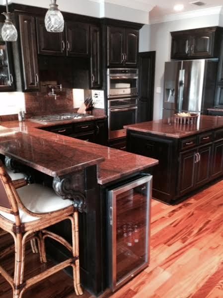 Perfect !!! Red Dragon Granite Counter tops and   wine refrigerator in the island! Red Marble Kitchen Counter Tops, Red Marble Countertops, Red Granite Kitchen, Laundry Rooms Ideas, Redo Kitchen Counter Tops, Glass Counter, Dark Counters, Red Granite, Kitchen Colours