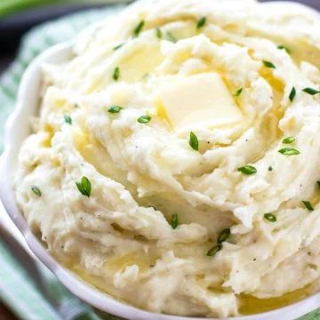 Vegan Garlic Mashed Potatoes, Ranch Mashed Potatoes, Garlic Mashed Potatoes Recipe, Perfect Mashed Potatoes, Buttermilk Ranch, Hidden Valley Ranch, Mashed Potato Recipes, Garlic Mashed Potatoes, Garlic Mashed