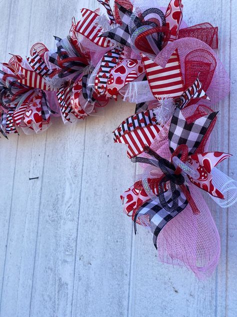 Valentines Day Garland, Valentines Garland, Reindeer Onesie, Valentines Door, Mesh Garland, Door Garland, Team Spirit Shirts, Mantle Garland, Valentine Garland