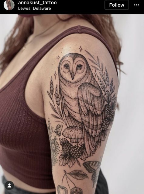 Owl Forearm Tattoo, Barn Owl Tattoo, Realistic Owl Tattoo, Owl Tattoo Sleeve, Dragon Tattoo Ideas, Back Of Arm Tattoo, Owl Tattoo Design, Upper Arm Tattoos, Leg Tattoos Women