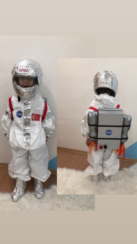 Diy Astronaut Costume, Recycled Costumes, Space Costumes, Kindergarten Projects, Astronaut Costume, Space Themed Bedroom, Toddler Suits, Baby Quiet Book, Halloween Pumpkin Designs