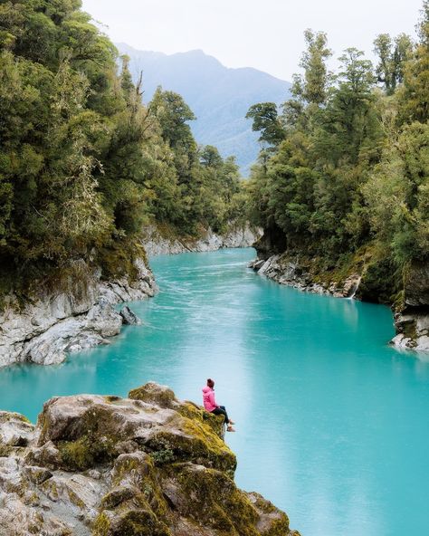 Renee Roaming, Marlborough Sounds, Nz Travel, New Zealand Travel Guide, Broadway Nyc, New Zealand South Island, Couple Travel, Pacific Coast Highway, Photography Beach