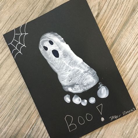 Halloween Ghost Footprint, Baby Painting Halloween, Halloween Toddler Paint Crafts, Halloween Crafts For Toddlers Paint, Ghost Footprints Halloween, Ghost Infant Art, Boo Feet Print, Baby Room Halloween Activities, Halloween Craft Footprint