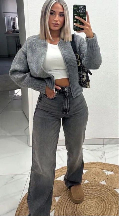 Matilda Djerf Spring, Study Cozy, Scarf Winter Outfit, Cybercore Clothes, Fashion Trend 2024, Outfits With Grey Cardigan, Grey Jeans Outfit, Trend 2024, Dad Jeans