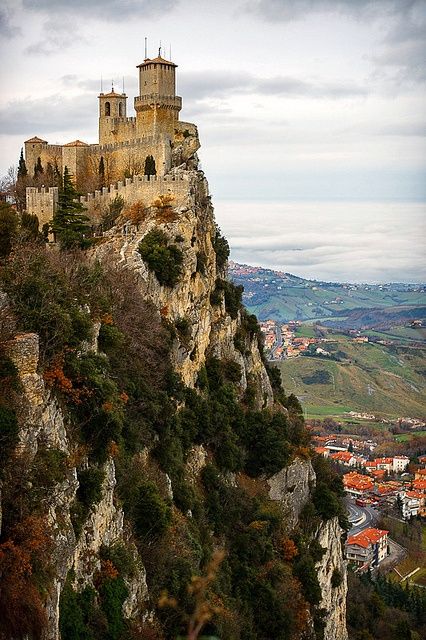 San Marino. Find amazing adventure holidays in Europe, click here: www.awin1.com/... San Marino Italy, Lichtenstein Castle, Old Castle, Famous Castles, Real Estat, Germany Castles, Chateau France, Beautiful Castles, Samar