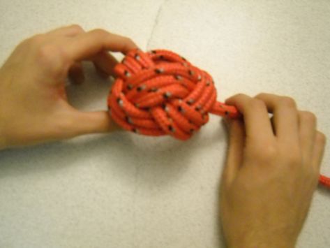 Woggles or Turk's Head Knot are used primarily used for a decoration. They can be used for napkin bands, neckerchief slide or anything else that you want a decorative loop around. While the first attempt at creating a woggle will seem awkward, once the pattern becomes apparent, the steps are quite repetitive and will soon become self evident. Turks Knot, Neckerchief Slide, Useful Projects, Group Crafts, Crochet Horse, Knots Tutorial, Long Rope, Paracord Projects, General Crafts