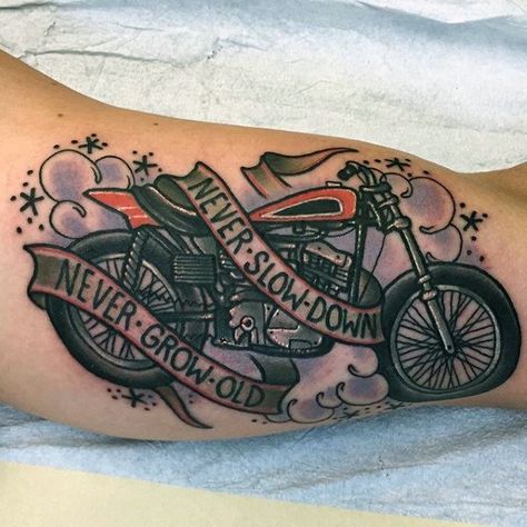 Harley Davidson Bobber, Harley Tattoos, Realistisches Tattoo, Badass Girl, Harley Davidson Tattoos, Motorcycle Tattoos, Harley Davidson Panhead, Biker Tattoos, Dad Tattoos