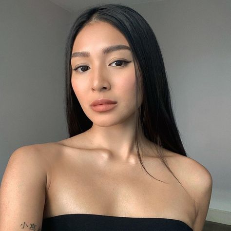 Nadine Lustre Makeup, Nadine Lustre Outfits, Nadine Lustre Instagram, Nadine Lustre Fashion, Nadine Lustre, Hair Tutorials For Medium Hair, Favorite Skincare Products, Everyday Makeup, I Love Girls