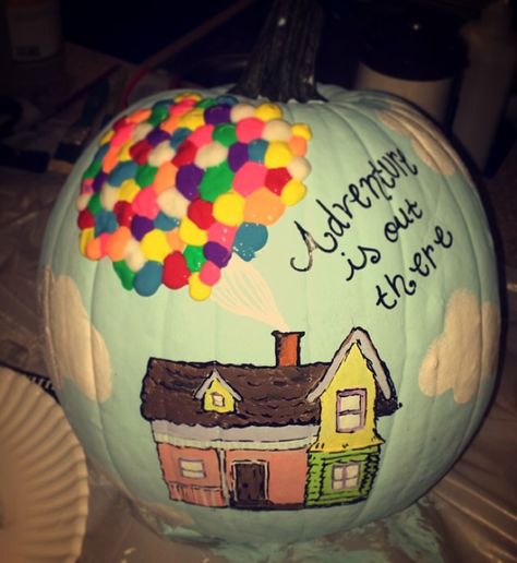 Disney Pumpkin Painting, Pumpkin Idea, Creative Pumpkin Painting, Creative Pumpkin Decorating, Dekorasi Halloween, Disney Pumpkin, Pumpkin Contest, Pumpkin Painting Ideas, Adventure Is Out There