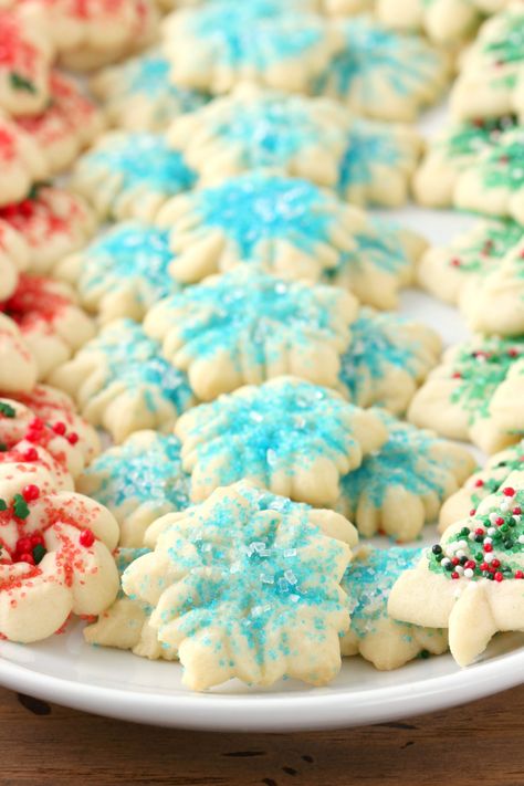 Classic Spritz Cookies - A Kitchen Addiction Best Spritz Cookie Recipe, Christmas Spritz Cookies, Spritz Cookie, Spritz Cookie Recipe, Quick Cookies Recipes, Butter Sugar Cookies, Spritz Recipe, Best Holiday Cookies, Vanilla Recipes