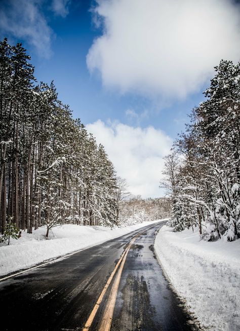 Winter Road, Road Photography, Mary J, Ways To Travel, Road Trip Usa, Santa Fe, Pennsylvania, Road Trip, Country Roads