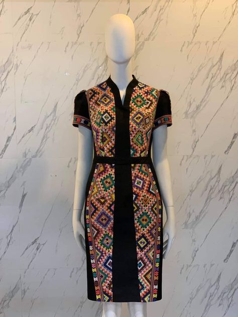 Dress Batik Modern Fashion Style, Model Dress Batik, Modern Filipiniana Dress, Batik Dress Modern, Thai Silk Dresses, Batik Clothing, Projek Menjahit, Traditional Dresses Designs, Ikat Dress