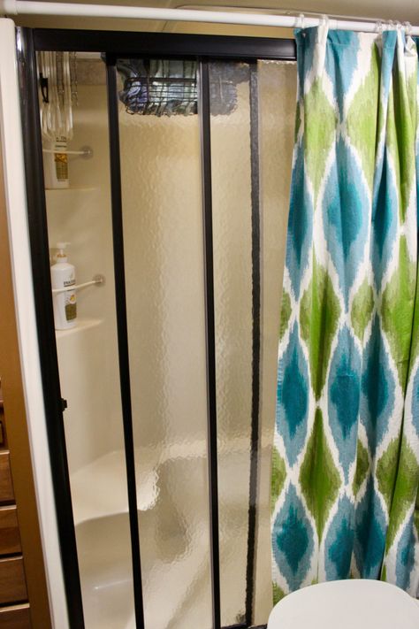 Shower Curtain Hacks, Rv Shower Curtain, Curtain Hacks, Shower Floor Mat, Trailer Organization, Rv Bathroom, Rv Organization, Shower Organization, Small Showers