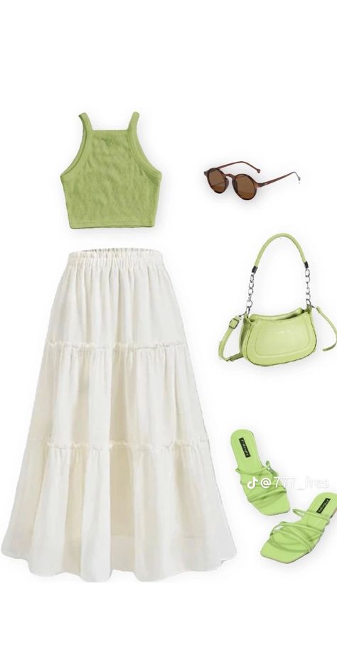 Full Flared Skirt, Looks Pinterest, Green Sandals, Casual College Outfits, Europe Outfits, Green Purse, Everyday Fashion Outfits, Tank Top White, Casual Day Outfits