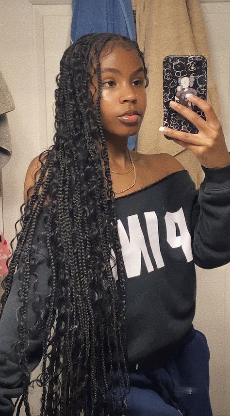 Bobo Braid Hairstyles Natural, Bobo Braid Hairstyles, Box Braids Medium Length, Medium Hair Braids, Iphone Deals, Bohemian Braids, Goddess Braids Hairstyles, Box Braids Hairstyles For Black Women, Protective Hairstyles Braids