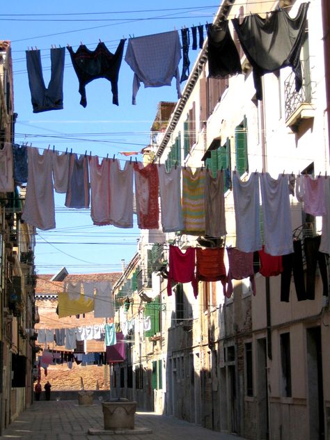 Clothes On A Clothesline, Washing Line Photoshoot, Clothesline Aesthetic, Laundry Line, Clothesline Art, Laundry Clothesline, Laundry Room Lighting, Cat Reading, Barn Wood Crafts