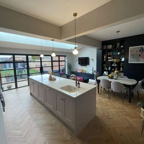 HomeInspire on Instagram: “A full house renovation and rear kitchen extension, has transformed this home😍 Extension cost: £93,000 📍Sheffield Interior Designer:…” Rear Kitchen Extension, Kitchen Extension Ideas, Full House Renovation, Home Extension, Kitchen Windows, Motivation Board, Kitchen Extension, House Renovation, House Extensions