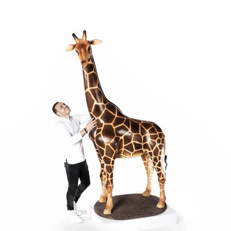 Amaury Guichon, Giraffe Sculpture, Chocolate Sculpture, Chocolate Stars, Masterchef Australia, Chocolate Sculptures, Big Chocolate, Chinese New Year Design, Big Dragon