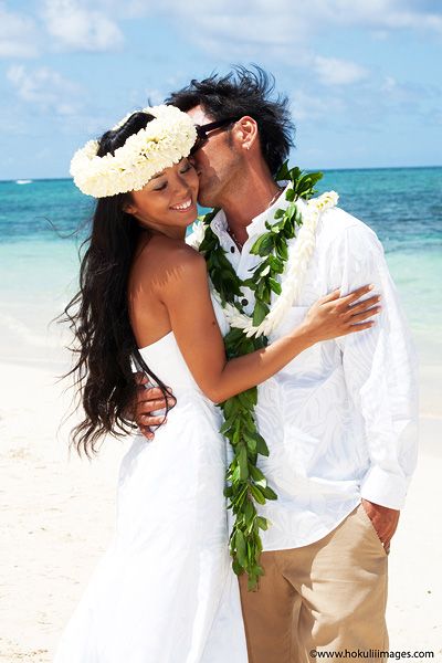 we will have something similar for our traditional Hawaiian lei exchange part of the ceremony - maybe slightly smaller headdress though! Orchid Wedding Theme, Hawaiian Wedding Flowers, Hawaiian Wedding Dress, Wedding Lei, Hawaiian Woman, Hawaii Wedding Photography, Luau Wedding, Hawaii Destination Wedding, Boho Beach Wedding