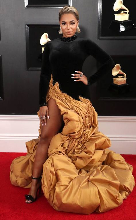 Ashanti from 2019 Grammys Red Carpet Fashion | E! News Grammy Awards Red Carpet, Grammys Red Carpet, The Grammys, Los Angeles Usa, Red Carpet Looks, Grammy Awards, High Class, Red Carpet Fashion, The Red Carpet