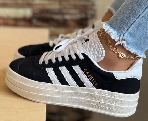 Shoe Inspo Women, Popular Shoes 2024, Black Shoes Adidas, Adidas Women Shoes, Adidas Gazelle Bold, Pretty Sneakers, Gazelle Bold, Trendy Shoes Sneakers, Preppy Shoes