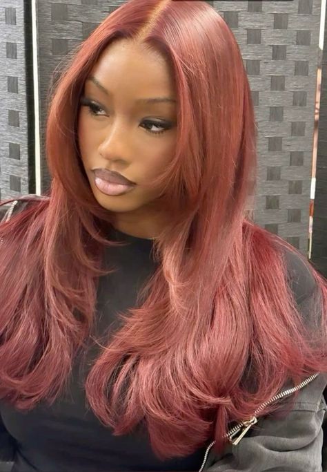 Ginger Black Hairstyles, Simple Wigs For Black Women, Wig Inspo Color, Red Peach Hair, Ginger Black Women, Layered Hair Black Women, Ginger Hair Black Women, Graduation Hair, Hairstyles Wigs