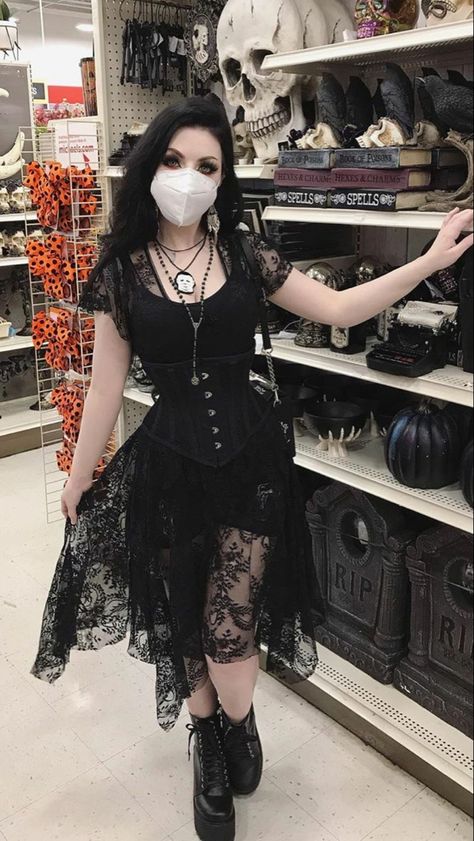 #gothicstyle #gothgirl #gothic #gothicgirl Goth Outfit Inspo, Gothic Mode, Alt Outfits, Goth Dress, Alt Fashion, Mall Goth, Brunch Outfit, Swaggy Outfits, Gothic Outfits