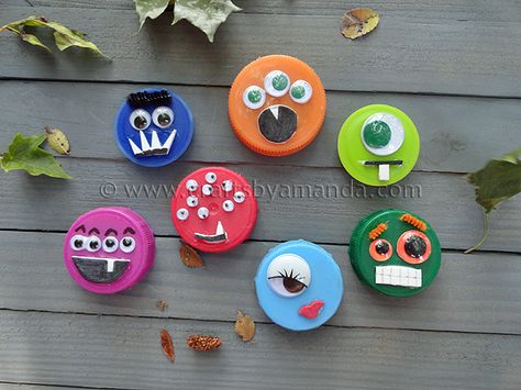 A whole lot of Halloween decor all in one post! Come check it out at www.houseofhepworths.com Plastic Bottle Cap Crafts, Eyes Craft, Library Programming, Monster Craft, Plastic Bottle Caps, Monster Crafts, Monster Theme, Easy Halloween Crafts, Bottle Cap Crafts