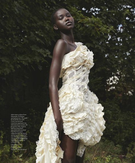 Adut Akech, Magazine Vogue, Alexander Mcqueen Dresses, Black Femininity, Model Inspo, Model Aesthetic, Vogue Australia, Black Women Fashion, Vogue Magazine