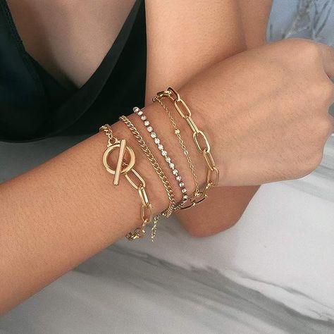 Toggle Clasp Bracelet, Lovers Bracelet, Gold Bracelet Set, Trendy Bracelets, Versatile Jewelry, Layered Bracelets, Pearl Chain, Fashion Accessories Jewelry, Boho Bracelets