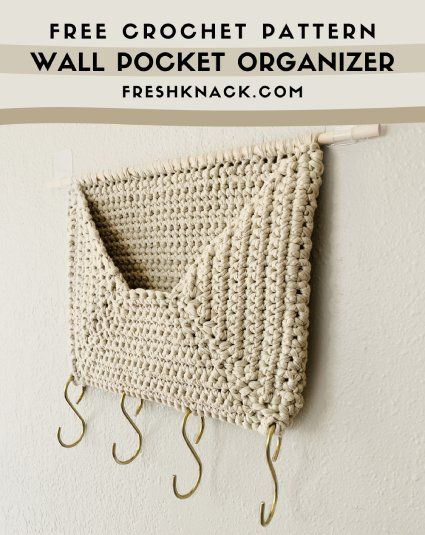 Free Crochet Pattern Wall Pocket Organizer Crochet Wall Organizer, Wall Pocket Organizer, Learn Crochet, Crochet Organizer, Crochet Baskets, Quick Crochet Patterns, Creative Crochet, Wall Organizer, Fun Crochet