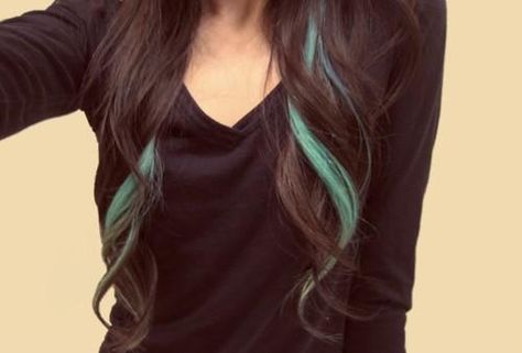 turquoise highlights Turquoise Highlights, Blue Streaks, Dye My Hair, Rainbow Hair, Hair Envy, Dream Hair, Crazy Hair, Hair Dos, Gorgeous Hair