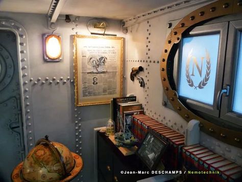 Nautilus Submarine Interior, Submarine Interior Design, Submarine House, Ocean Steampunk, Submarine Bathroom, Nemo Bathroom, Submarine Interior, Pirate Bathroom Decor, Steampunk Interior Design