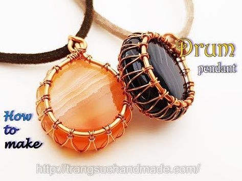 Drum Inspired Wire Cabochon Bezel Tutorial | The Beading Gem's Journal | Bloglovin’ Basic Macrame, Wire Wrapped Stone Jewelry, Wire Wrap Jewelry Designs, Wire Wrapped Jewelry Diy, Wire Wrapped Jewelry Tutorials, Bijoux Fil Aluminium, Wire Jewelry Tutorial, Jewerly Making, Wire Jewelry Designs