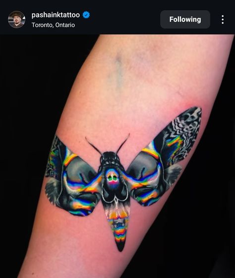 Dead Moth Tattoo, Butterfly Tattoo Design, Nice Skin, Tattoo Design For Hand, Hippie Tattoo, Bug Tattoo, Gold Tattoo, Moth Tattoo, Small Hand Tattoos