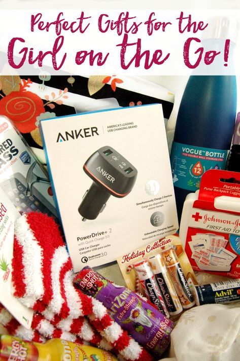 A Girl on the Go gift basket filled with the basic supplies every girl on the go needs on hand + a new Anker PowerDrive +2 USB Car Charger. #ankerlove (ad) New Driver Gift Basket, Car Gift Basket, Girl Gift Baskets, Car Accessory Gifts, Gift Baskets For Women, Car Accessories For Girls, Car Gift, Picture Gifts, 16th Birthday Gifts