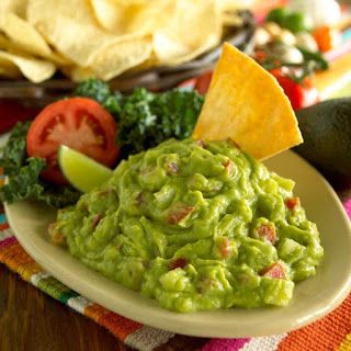 Image: guacamole recipe. #abuelosguacamole #abuelosrestaurant #diprecipe Guacamole Dip Recipes, Spicy Guacamole, Tacos Mexicanos, Guacamole Recipe Easy, Easy Guacamole, Homemade Guacamole, Guacamole Recipe, Game Day Food, Restaurant Recipes