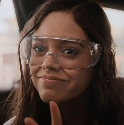 Katie Yes Day, Jenna Ortega Yes Day Movie, Katie Torres Yes Day, Yes Day Jenna Ortega, Jenna Ortega Yes Day, Yes Day Movie, Tara Carpenter, Yes Day, Alien Aesthetic