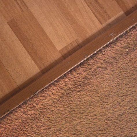 How to Transition From Laminate Floor to Carpet Laminate Flooring Bathroom, Popular Flooring, Floor Transition Strip, Floor Transition, Transition Strips, Installing Laminate Flooring, Floor Renovation, Vinyl Floor Tiles, Fishing Shop