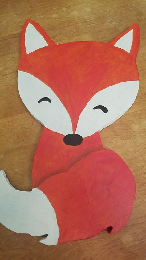 Cute fox door hanger Fox Bulletin Board Ideas, Fox Classroom Theme, Preschool Decorations, Panda Activities, Fox Template, Teacher Welcome Letters, Woodland Classroom, Fox Craft, Winter Animal Crafts