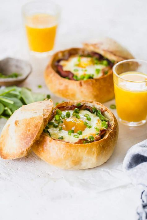 Breakfast Egg Bread Bowls are going to be a crowd pleaser at your next breakfast or brunch table. Perfect warm and hearty breakfast to satisfy your soul. Egg Bread, Breakfast Photography, Breakfast Cafe, Brunch Table, Seasoned Bread Crumbs, Bread Toast, Bread Bowls, Egg Breakfast, Breakfast Buffet