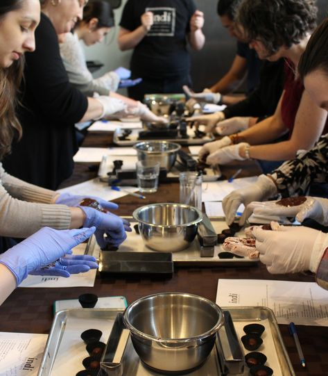 Did you know you can take take a class to make truffles or bean to bar chocolate right in Pike Place Market? indi chocolate has a variety of classes they offer as well as events and private events. If you're coming to town with a group, you can schedule a private class or event at indi chocolate in Pike Place Market on Western Ave. in Seattle, WA. Chocolate Moodboard, Diy Chocolate Bars, Bean To Bar Chocolate, Thea Stilton, Make Your Own Chocolate, Old Stove, French Chocolate, Mini Cakes Birthday, Chocolate Maker