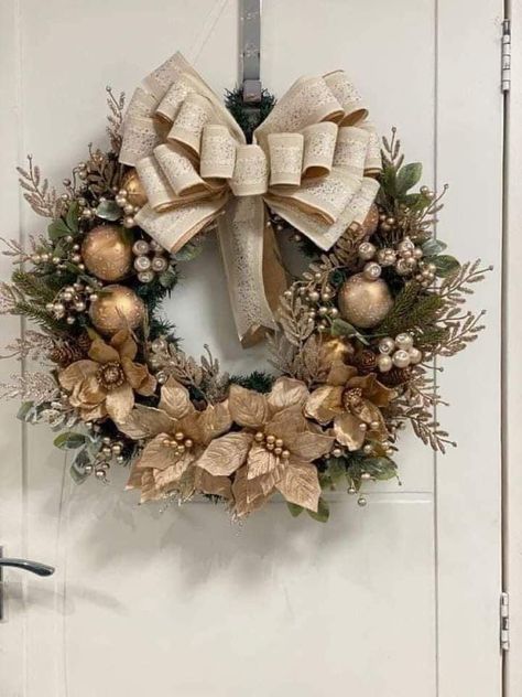 Faux Snow Tree, Gold Silver White Christmas Wreath, Silver And Gold Christmas Decor Diy, Gold And White Wreath, Red And Gold Christmas Decor Ideas, Gold Christmas Wreath Ideas, Gold Christmas Wreath For Front Door, Christmas Wreath Ideas 2023, Christmas Wreath 2023