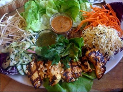 Lettuce Wrap Sauce, Sweet Red Chili Sauce, Thai Lettuce Wraps, Vegetarian Sandwiches, Salat Wraps, Recipes Veggie, Asian Lettuce Wraps, Panini Sandwiches, The Cheesecake Factory