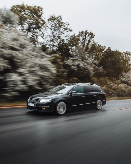 Vw Golf Wallpaper, Black Mercedes, Black Mercedes Benz, Class Photo, Passat B6, Car Showroom, Automotive Photography, Urban City, Benz C